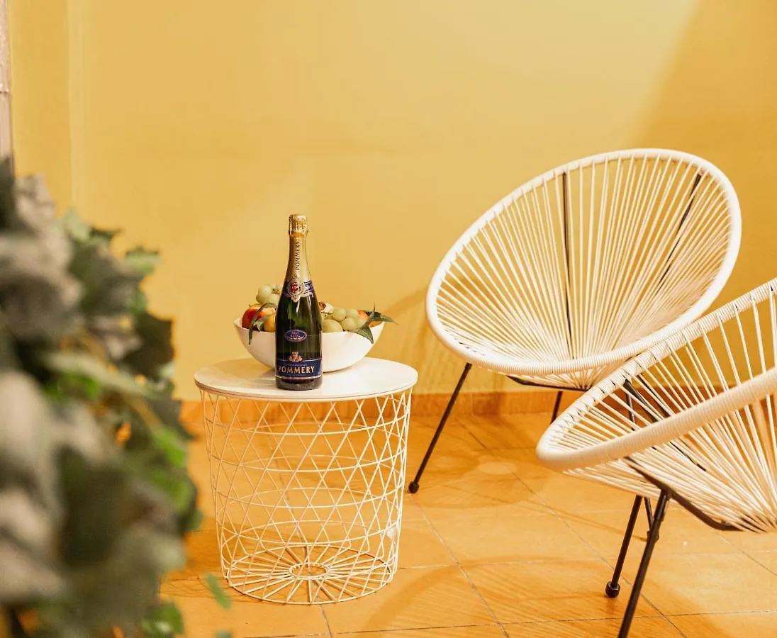 Apulialux City Center Loft Con Spa & Netflix Bari 0*,